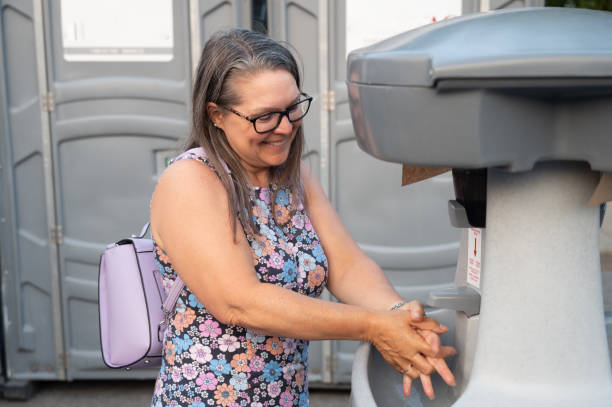 Best Portable restroom trailer rental  in Keansburg, NJ